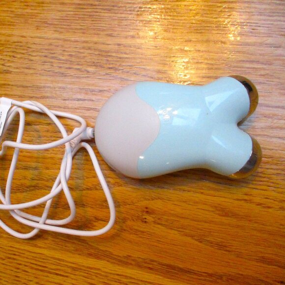 NuFACE Trinity Microcurrent Facial Toning Device - Picture 4 of 10